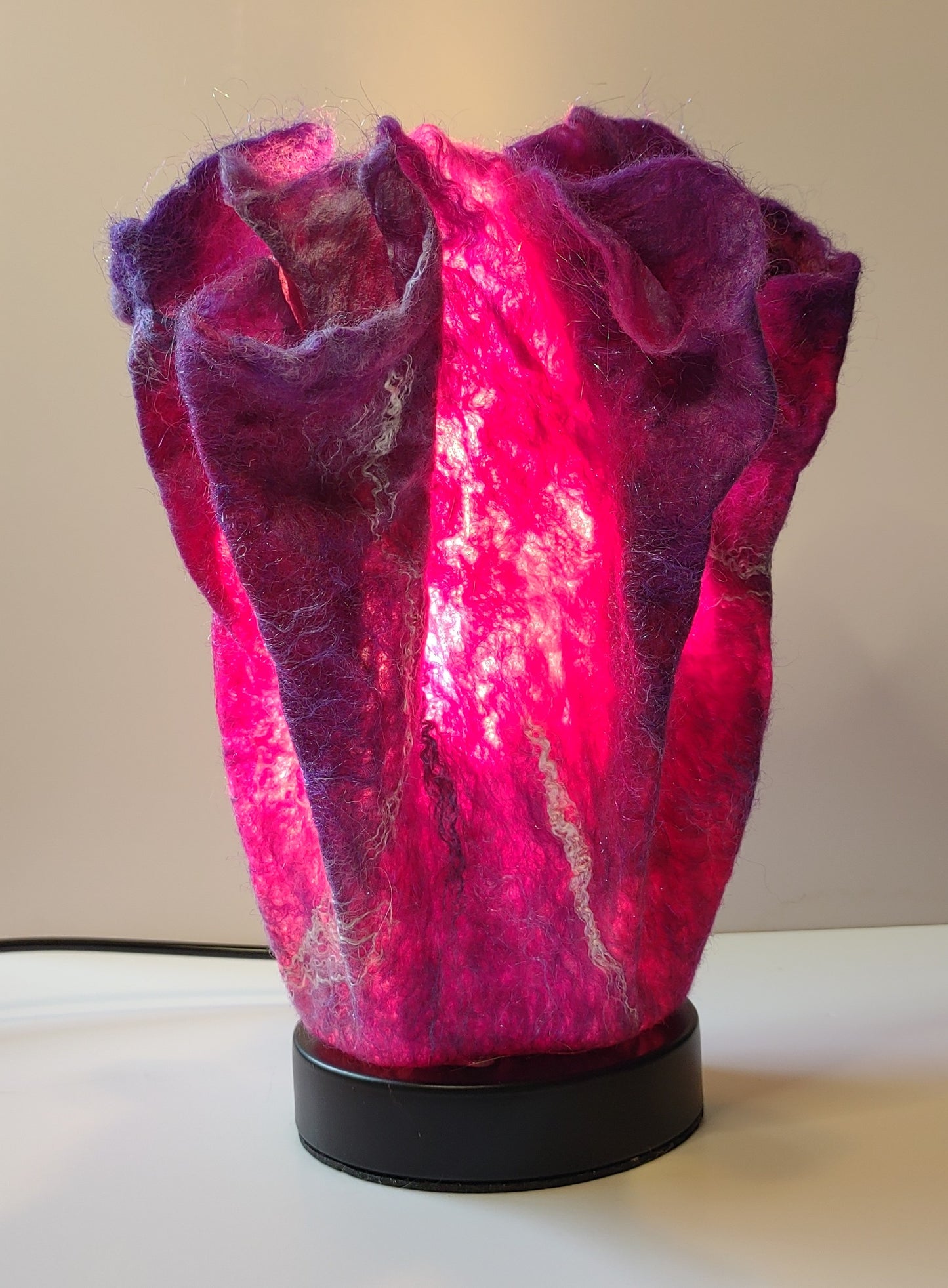 Magenta lamp