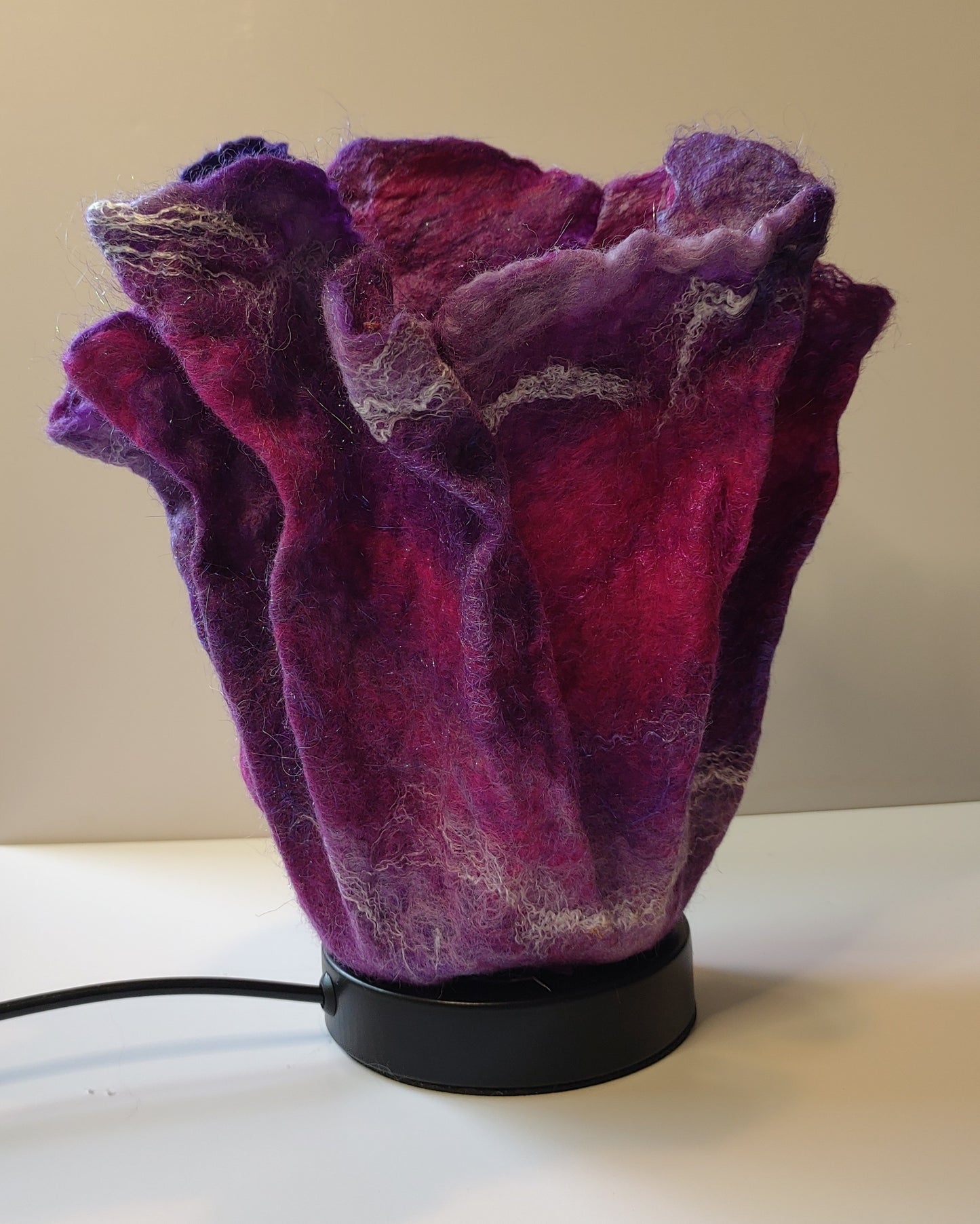 Magenta lamp